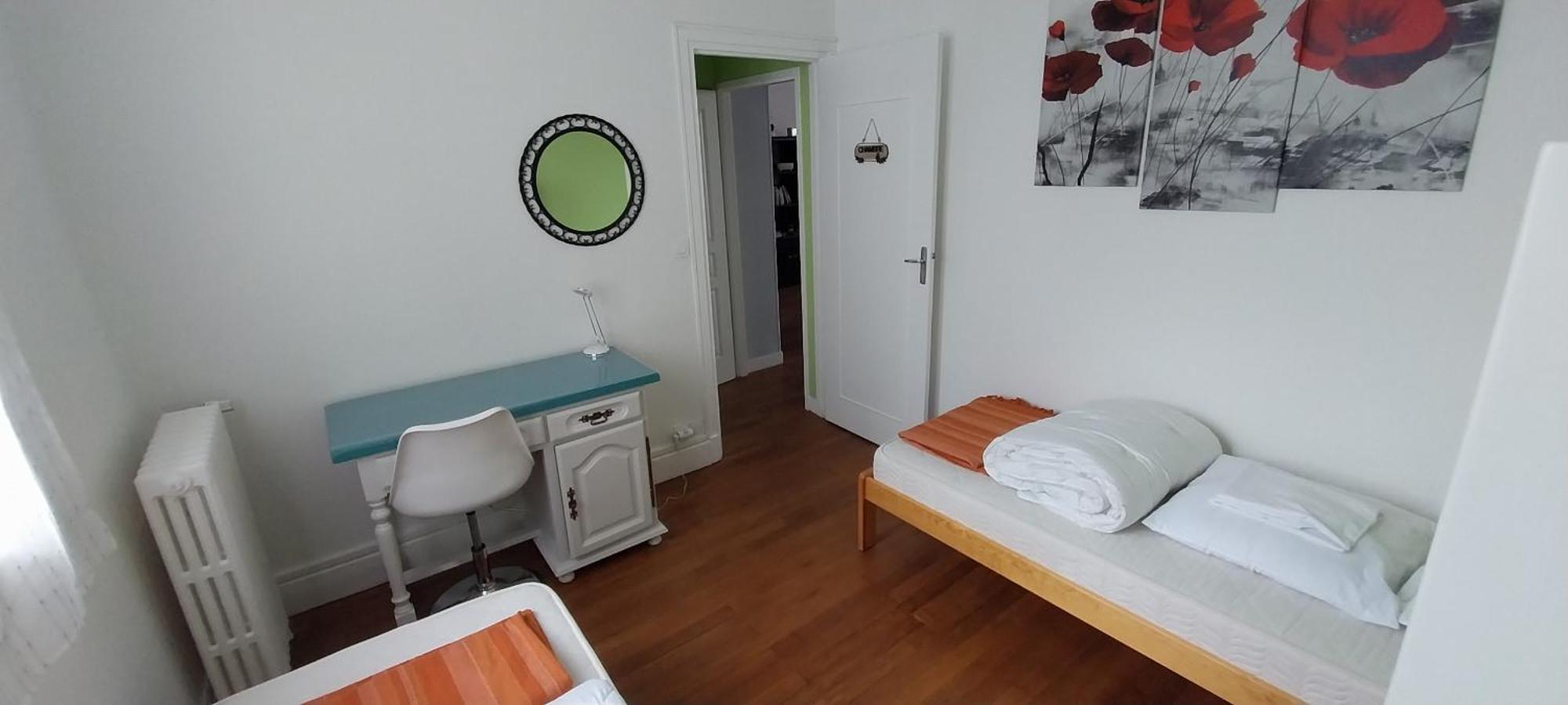 Maison De Ville Plein Centre, 3 Etoiles, A 200M De La Plage, Parking Prive, Wifi Royan Exterior foto